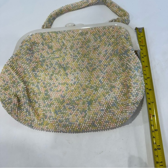1960’s Vintage candy button purse made of pastel beads and beaded handle Mod - Picture 3 of 14